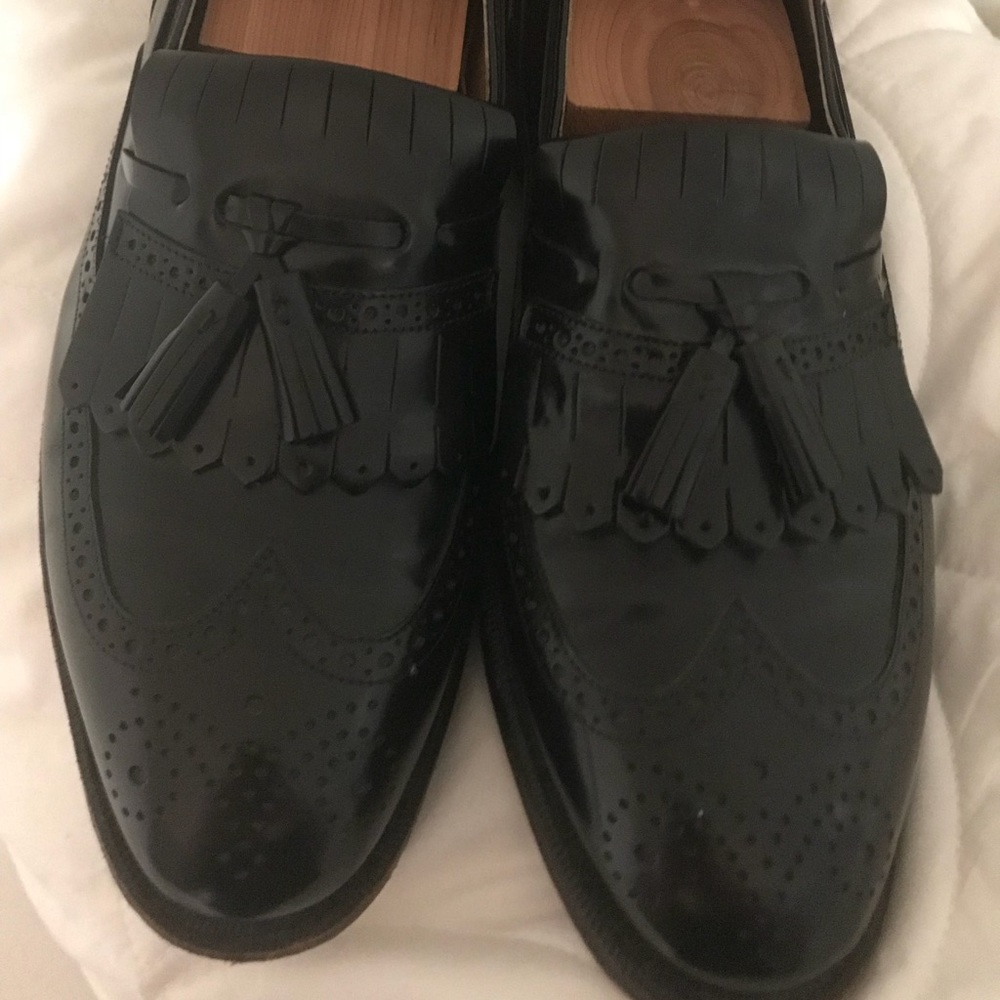 Good condition. Johnston and Murphy Tassel Wingtip